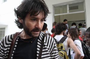 O professor Ramiro critica a política de interiorização da Universidade